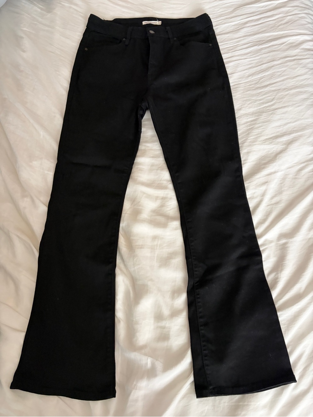 Levi’s 725 High Rise Bootcut size 31